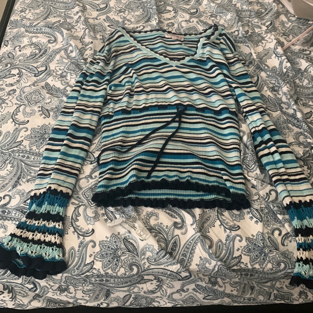 Nannete Lenore black white blue